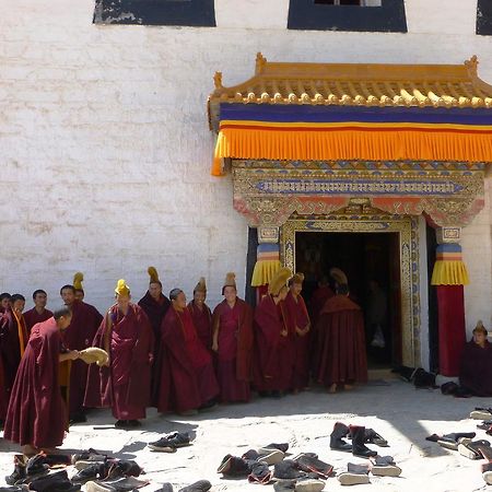 Overseas Tibetan Hotel Xiahe Esterno foto