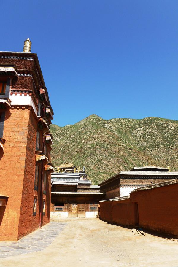 Overseas Tibetan Hotel Xiahe Esterno foto