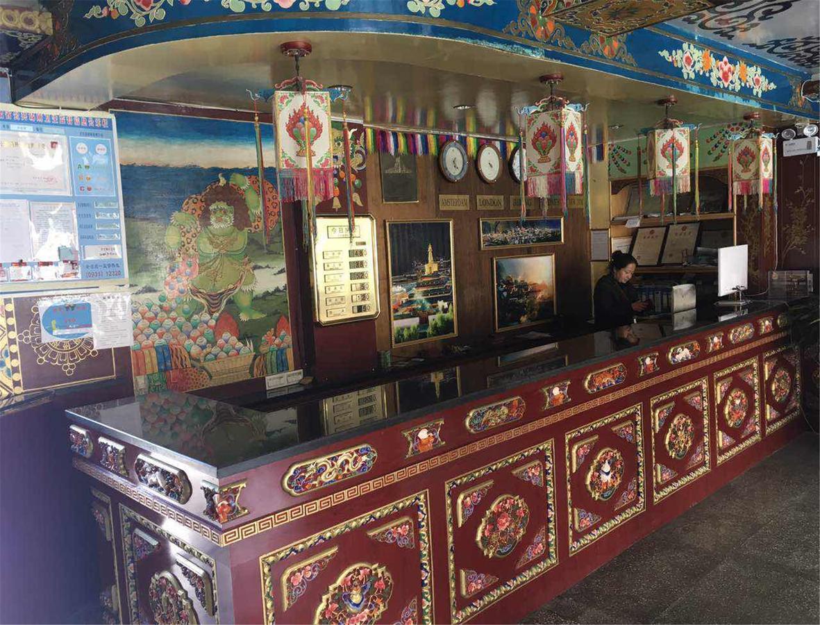 Overseas Tibetan Hotel Xiahe Esterno foto